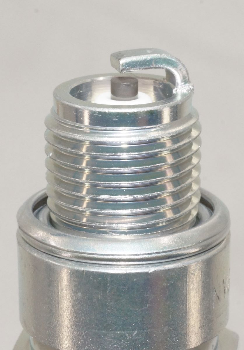 thumbnail image 2 of Genuine NGK B6HS Spark Plug For Triumph Tiger Cub T20 Classic Motorcycle 2 of 3