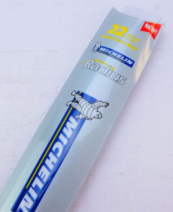 Michelin 22 inch Radius Premium Beam w/ Frameless Curved Design Wiper Blade - Image 2