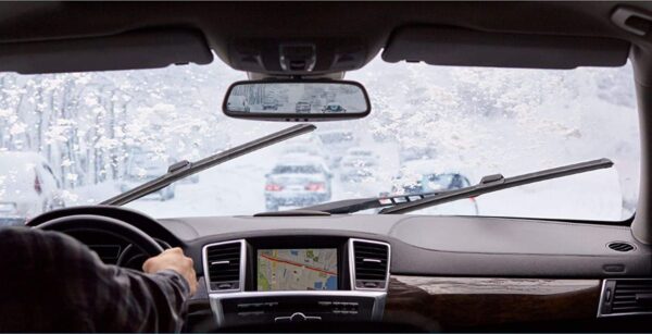 Michelin 16 inch Radius Premium Beam w/ Frameless Curved Design Wiper Blade - Image 4