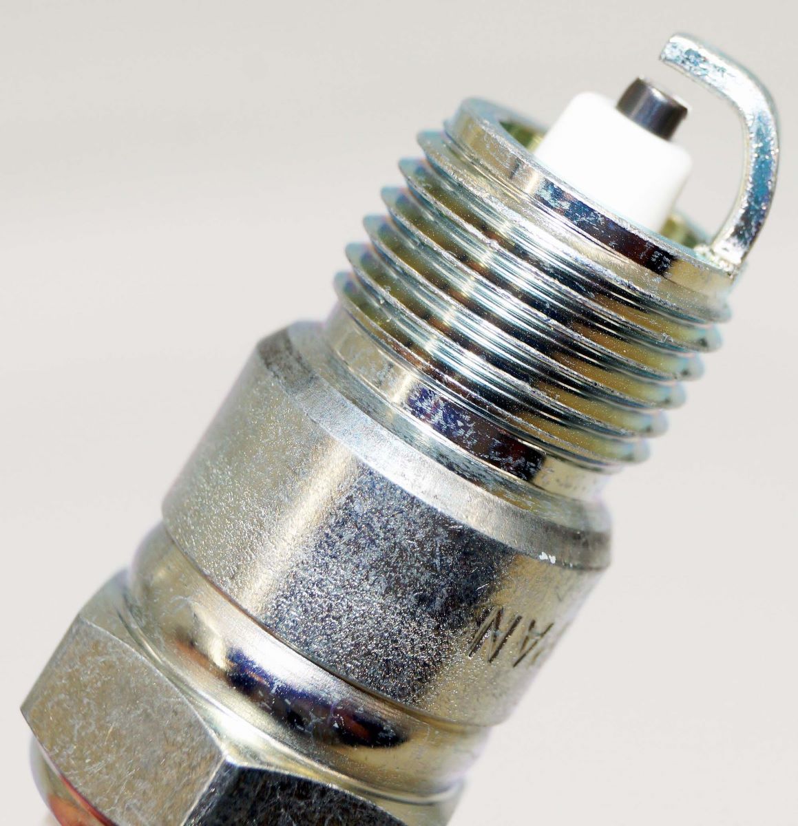 Ngk 6630 – Candela Di Accensione Per Auto, Ricambio Originale, Facile Da Montare