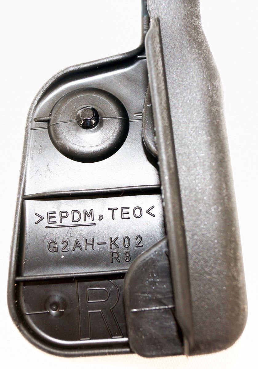 Genuine OEM KB7W7276XB Mazda 17-23 CX-5 Right Rear Door Front Seal