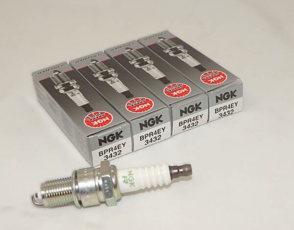 4 Pack Genuine NGK 3432 BPR4EY V-Power Spark Plugs