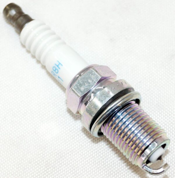 Genuine NGK 5068 IFR8H-11 Laser Iridium Spark Plug Honda - Image 3