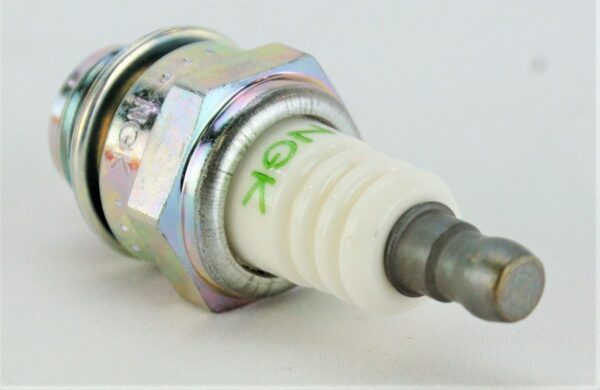 Pack of 8 Genuine NGK 5574 V-Power Spark Plug BPM8Y Fast Free Shipping - Image 5