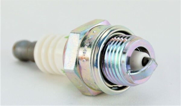 Pack of 8 Genuine NGK 5574 V-Power Spark Plug BPM8Y Fast Free Shipping - Image 6