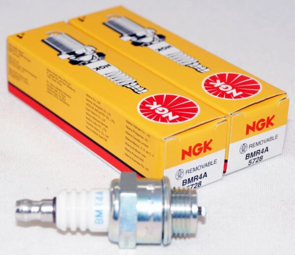 Set of 2 Genuine NGK 5728 BMR4A Nickel Spark Plugs