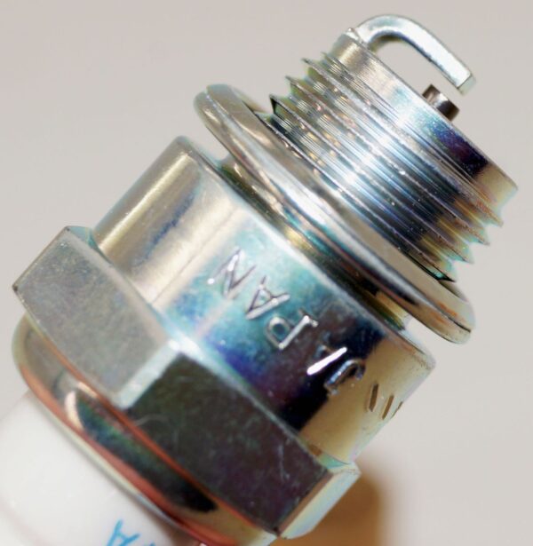 Genuine NGK 5728 BMR4A Nickel Spark Plug - Image 7