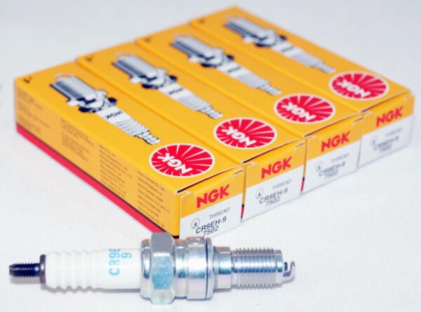 Set of 4 Genuine NGK 7502 CR9EH-9 Nickel Spark Plugs