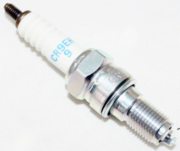 Genuine NGK 7502 CR9EH-9 Nickel Spark Plug - Image 5