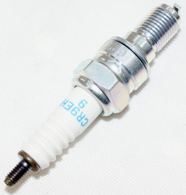 Genuine NGK 7502 CR9EH-9 Nickel Spark Plug - Image 6