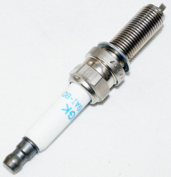 Genuine NGK 90526 LMAR9AI-8D Laser Iridium Spark Plug - Image 6