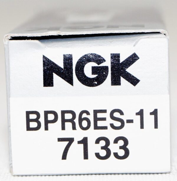 Genuine Authentic NGK 7133 Nickel Spark Plug Standard BPR6ES11 - Image 2