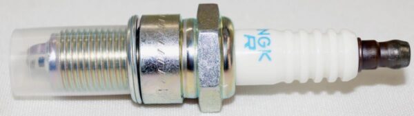 Genuine Authentic NGK 7133 Nickel Spark Plug Standard BPR6ES11 - Image 4