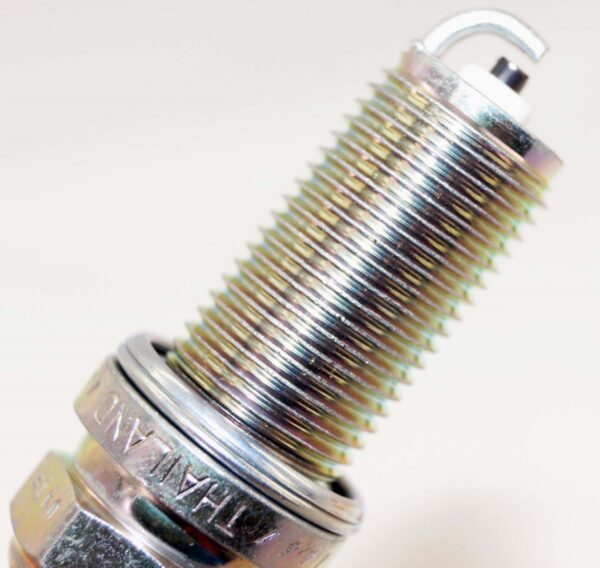 Genuine Authentic NGK 92038 V-Power Spark Plugs Standard LFR7A - Image 5