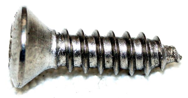 Box of 83 Freightliner 23-10875-705 Screw Tapping Torx Oval Head #8 x 0.625 - Image 4