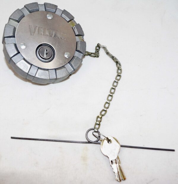 Velvac 600185-6 Aluminum Fuel Cap Female Vented Locking with Keys