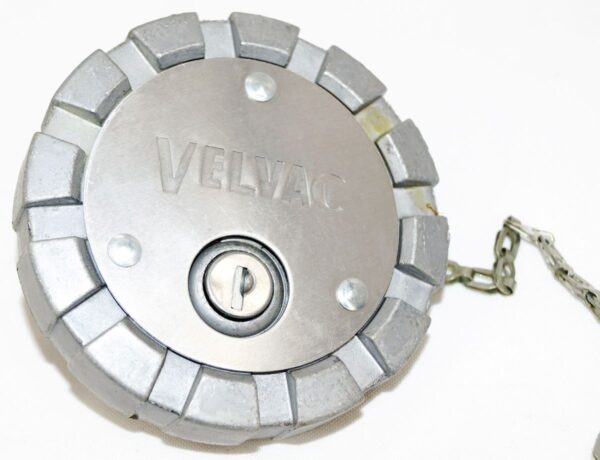 Velvac 600185-6 Aluminum Fuel Cap Female Vented Locking with Keys - Image 3