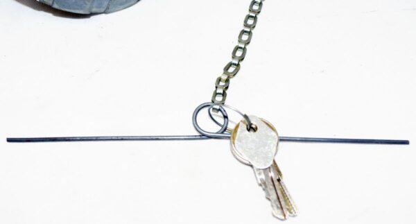 Velvac 600185-6 Aluminum Fuel Cap Female Vented Locking with Keys - Image 6