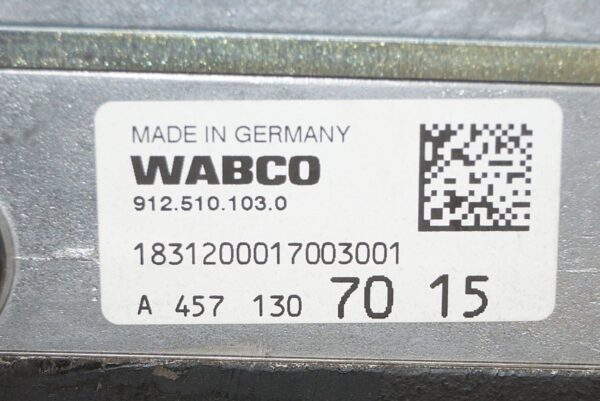 Wabco 2 Cylinder Air Compressor Air Brakes EA4571307015 - Image 4