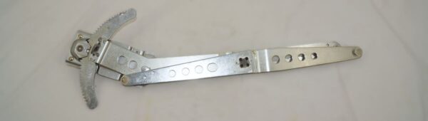 Heavy Duty Manual Window Regulator (Regulator Only) F3HZ6823200AA - Image 3