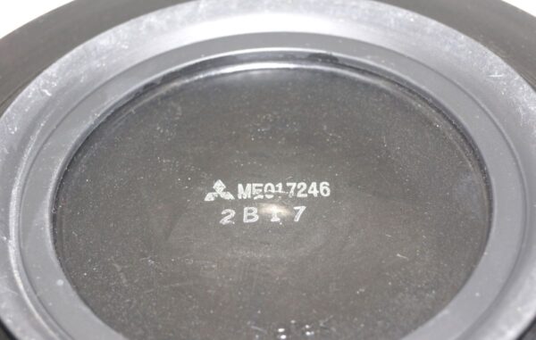 Genuine OEM Mitsubishi ME423319 Element Air Cleaner - Image 2