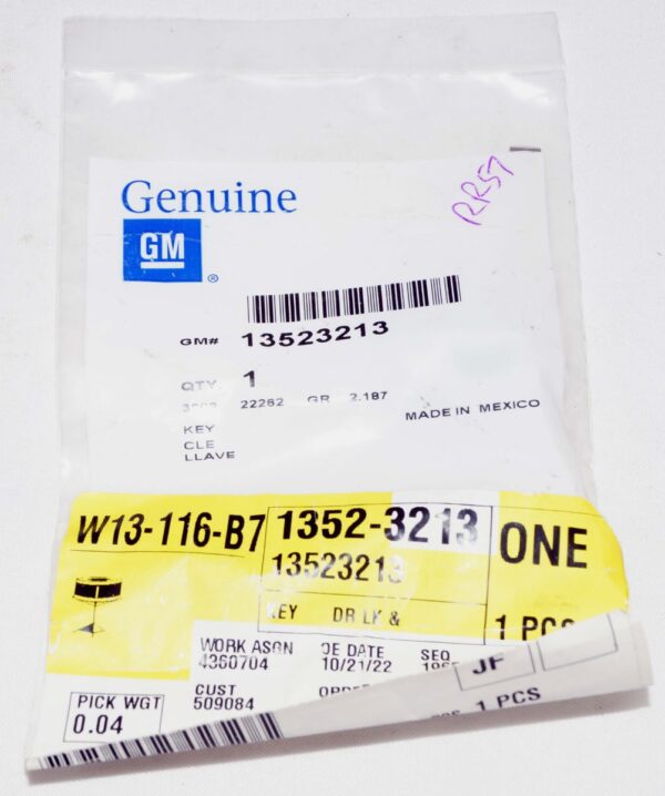 Genuine OEM 13523213 GM Door and Ignition Uncut Key Blank - Image 2