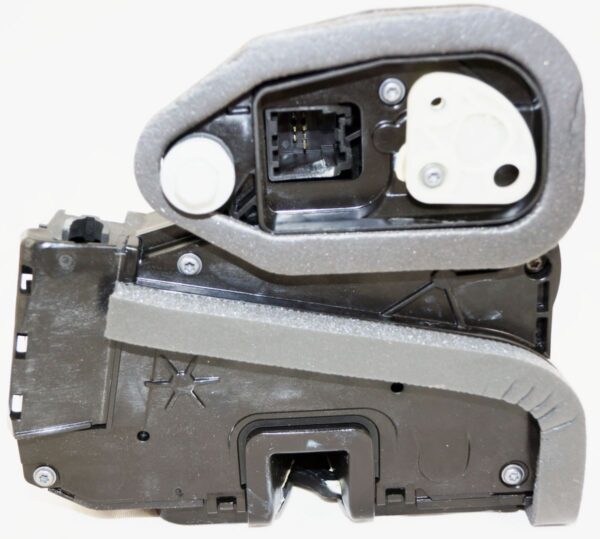 Genuine OEM 13533615 GM Front Passenger RH Door Latch - Image 7
