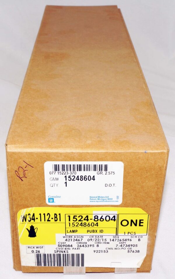 Genuine OEM 15248604 GM Under Tailgate Clearance Light 01-14 Silverado Sierra - Image 3