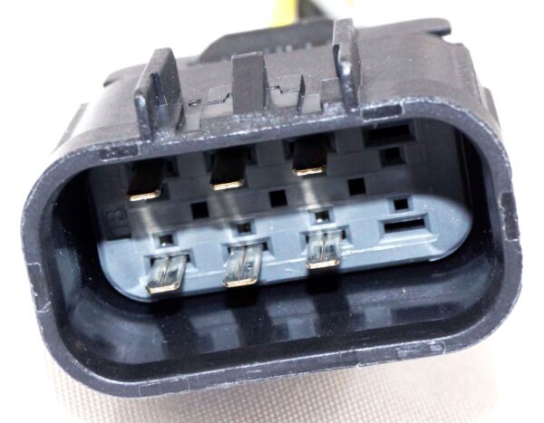 Genuine ACDelco OEM 15841610 GM Headlamp Wiring Harness - Image 4