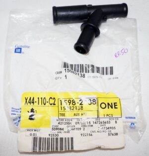 Genuine OEM 15982138 GM 96-99 Chevy GMC Suburban Escalade Heater Outlet Hose Tee