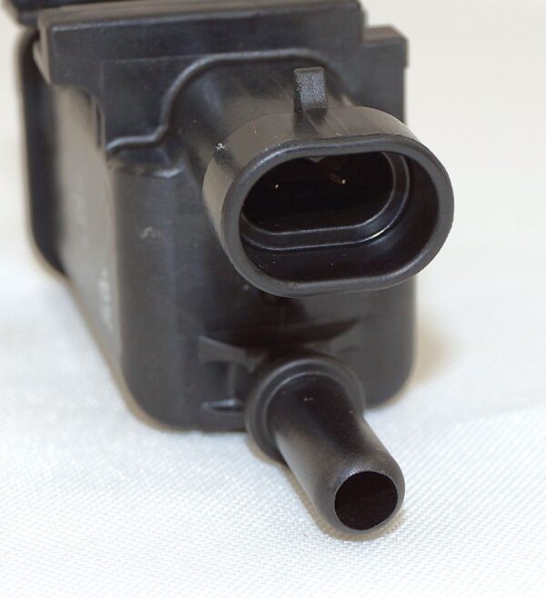 Genuine OEM ACDelco Vapor Canister Purge Solenoid Valve 214-1680 GM 12597567 - Image 5