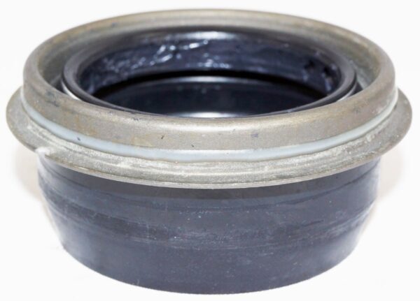 Genuine GM OEM 24226707 Seal Transfer Case Output Shaft Seal - Image 3