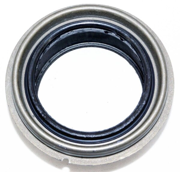 Genuine GM OEM 24226707 Seal Transfer Case Output Shaft Seal - Image 6