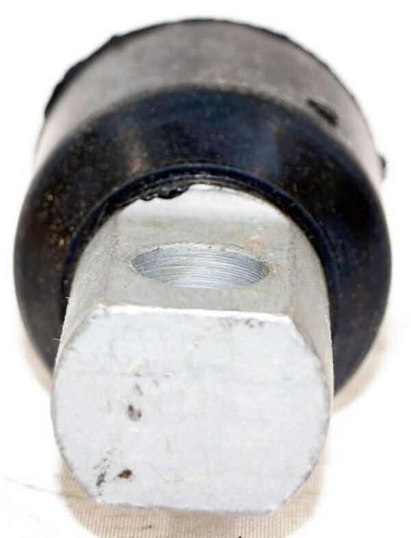 Hendrickson 47691-000L Torque Rod Bush - Image 4