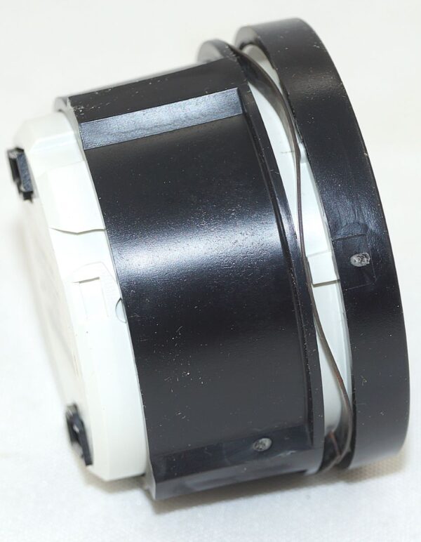 Genuine OEM A22-54077-001 Freightliner Oil Pressure Gauge - Image 3