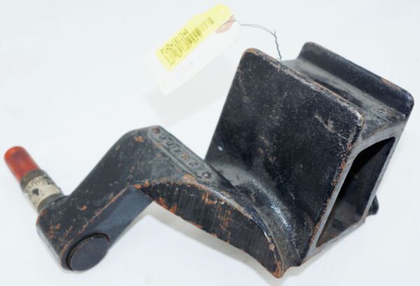 Ford Motorcraft F1HZ18113A Front Bracket Assembly for Freightliner