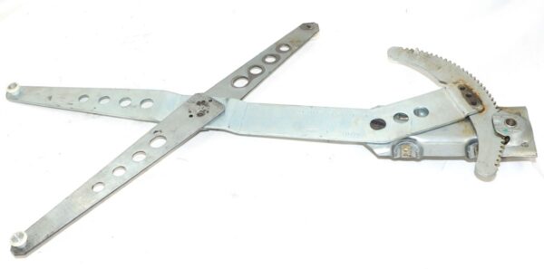 Window Regulator LH F3HZ6823201AA