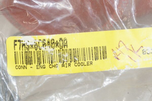 Freightliner F7HS-6C640-DA Connection Engine Charge Air Cooler - Image 4