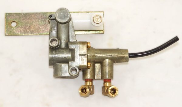 Hadley H00450EHF Height Control Valve
