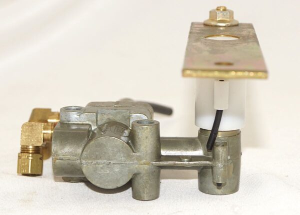 Hadley H00450EHF Height Control Valve - Image 4