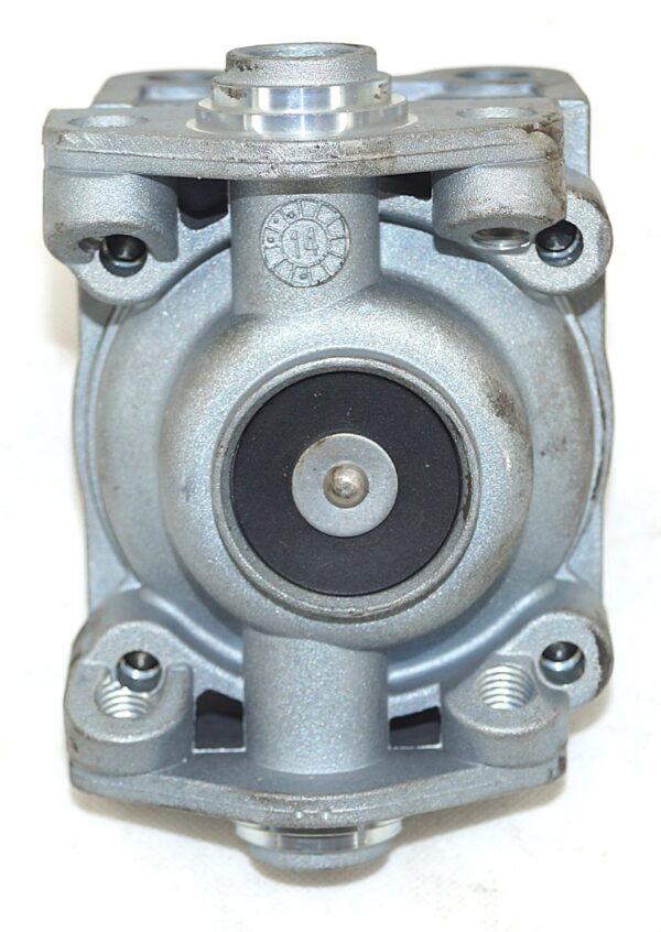 R950060 Air Brake Quick Release Valve 12V for Freightliner - Image 5
