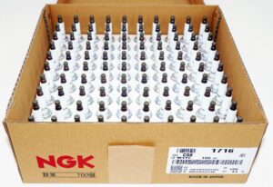 100 Pack Genuine NGK BKR5E Spark Plugs CS6 Shop Pack replaces Champion RC12YC