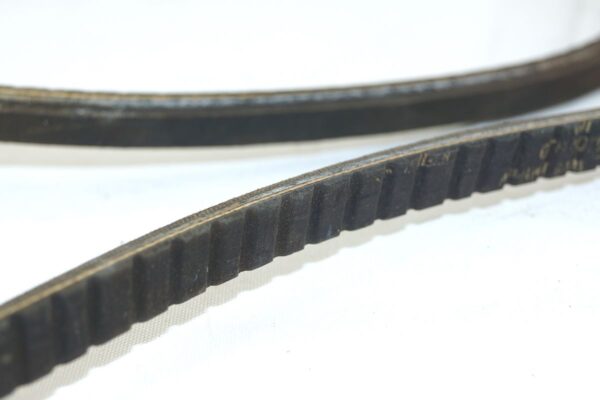 Dayco 17548 Top Cog Gold Label V Belt 13A1390 - Image 2