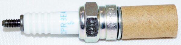 Set of 2 Genuine NGK 2306 CPR8EA-9 Nickel Spark Plugs - Image 4