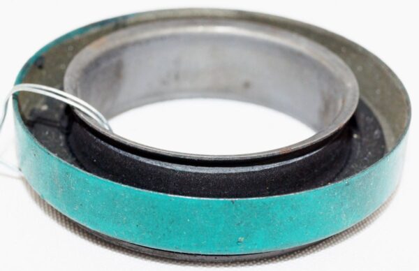 Genuine OEM Motorcraft 23523995 Driveshaft Seal Ford NOS - Image 4