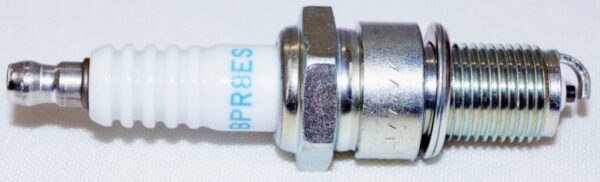 Genuine NGK 3923 BPR8ES Nickel Spark Plug - Image 2