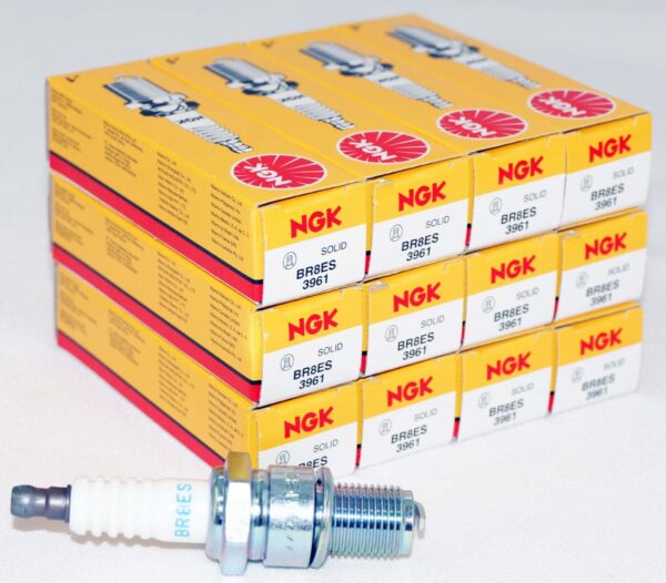 12 Pack Genuine NGK 3961 Spark Plug Solid Tip BR8ES Kawasaki Polaris Yamaha