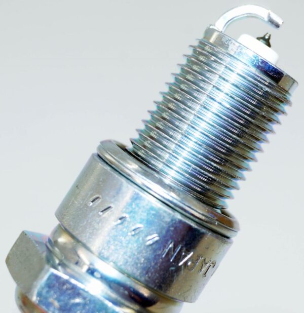 Set of 4 Genuine NGK 4055 BPR7EIX Iridium IX Spark Plugs - Image 5