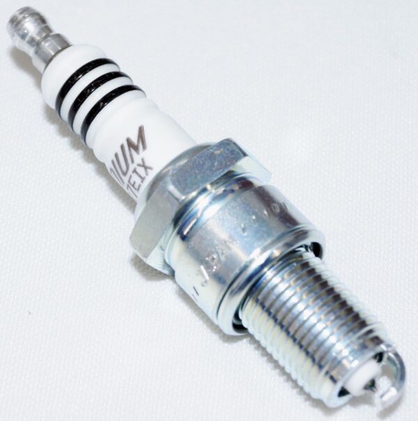 Set of 4 Genuine NGK 4055 BPR7EIX Iridium IX Spark Plugs - Image 6