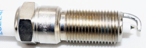 Genuine OEM Spark Plug Iridium ACDelco 41-114 GM 12622441 - Image 4